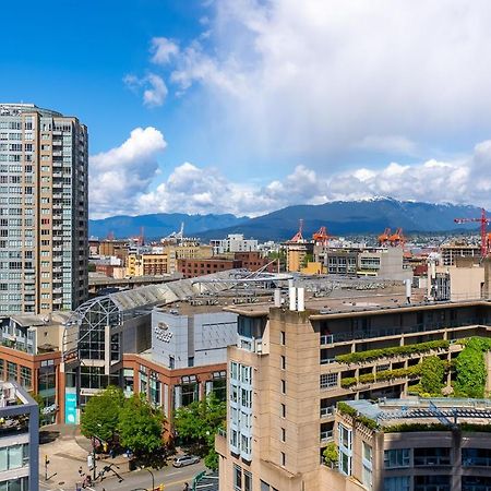 Stunning 2 Bedroom Condo With Downtown Views!!! แวนคูเวอร์ ภายนอก รูปภาพ