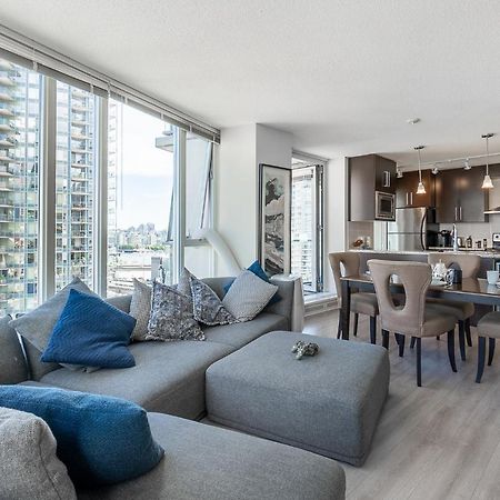 Stunning 2 Bedroom Condo With Downtown Views!!! แวนคูเวอร์ ภายนอก รูปภาพ