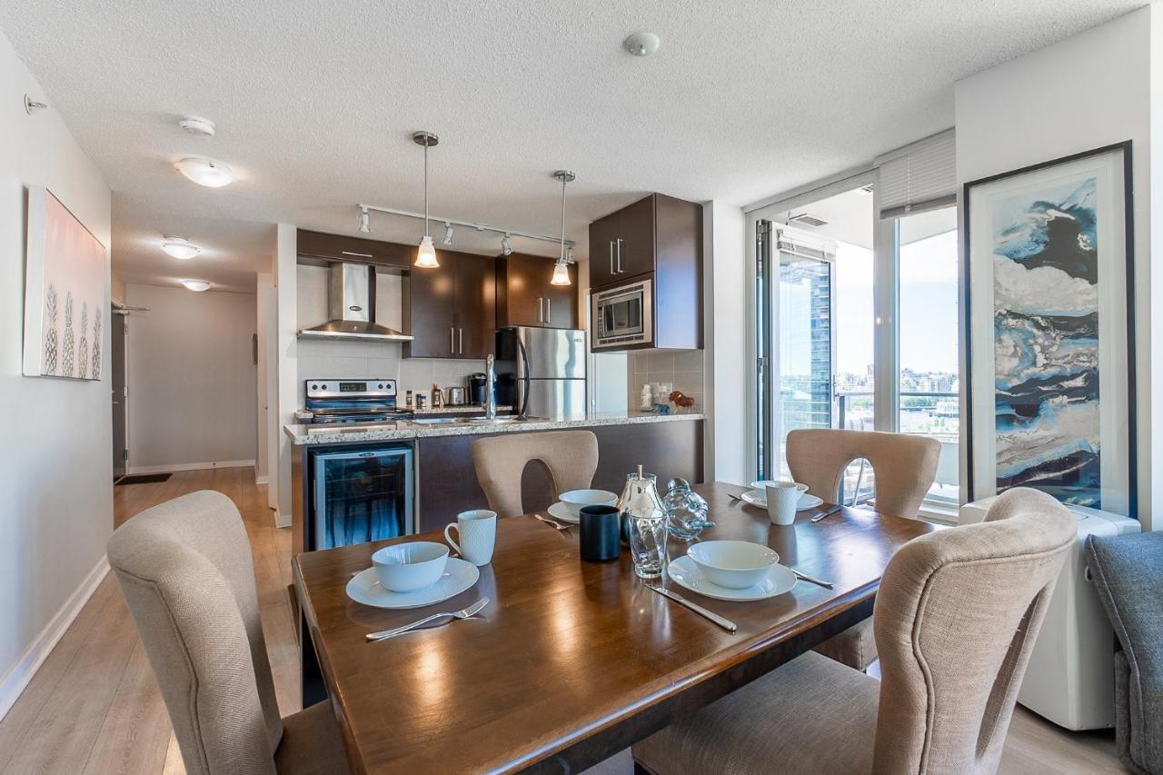Stunning 2 Bedroom Condo With Downtown Views!!! แวนคูเวอร์ ภายนอก รูปภาพ