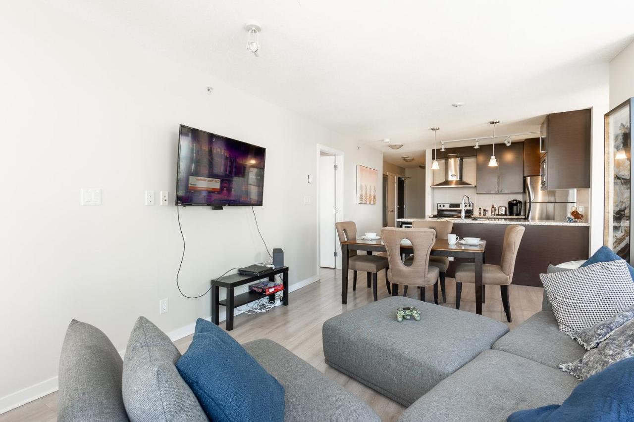 Stunning 2 Bedroom Condo With Downtown Views!!! แวนคูเวอร์ ภายนอก รูปภาพ